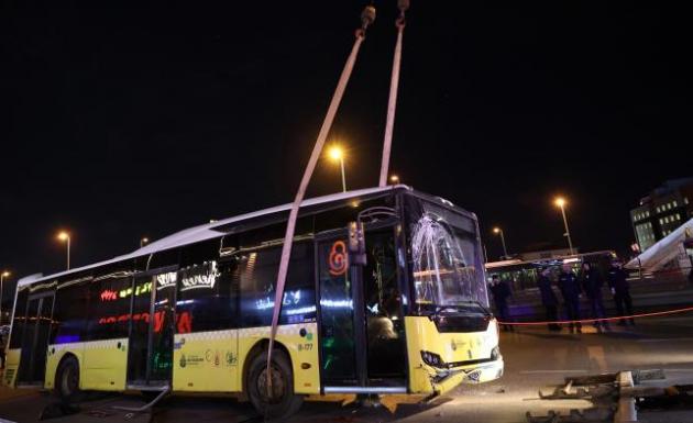 Bahçelievler'deki otobüs kazasında hayatını kaybedenlerin sayısı 2'ye yükseldi