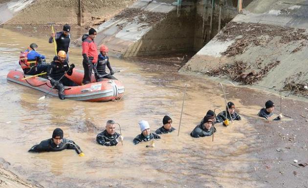 Adıyaman'da selin ardından başlatılan aramada bir çocuğun cansız bedenine ulaşıldı
