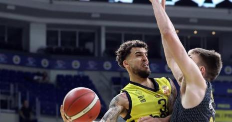 TBF'den Larkin ve Wilbekin'e 5'er maç ceza